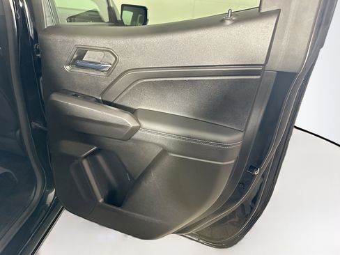 Used 2023 GMC Canyon Elevation w/ Elevation Premium Package image 29