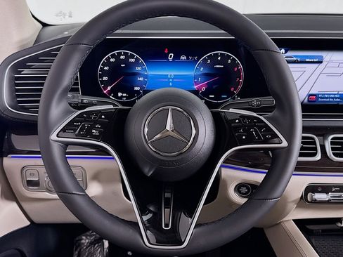 New 2026 Mercedes-Benz GLS 450 4MATIC image 18