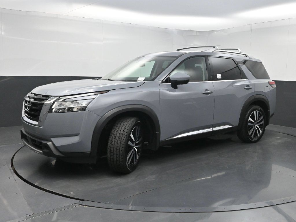 Used 2023 Nissan Pathfinder Platinum AWD/4WD image 26