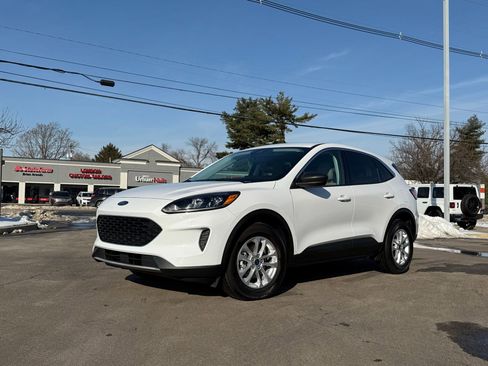 Used 2022 Ford Escape SE image 53