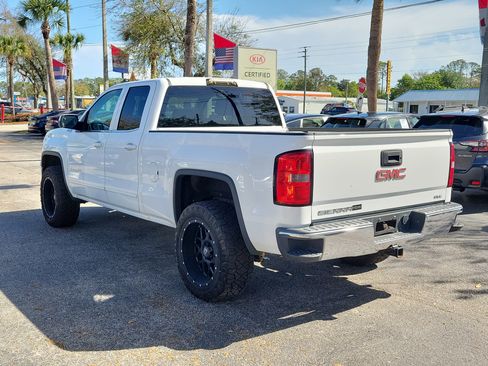 Used 2015 GMC Sierra 1500 SLE w/ SLE Value Package image 4
