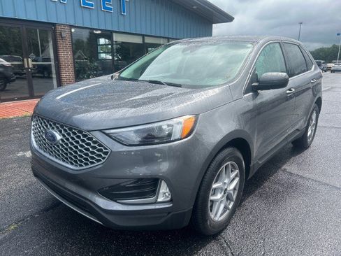 Used 2023 Ford Edge SEL w/ Convenience Package AWD/4WD image 2
