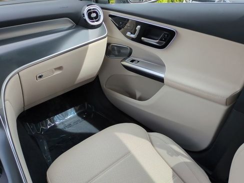 Used 2026 Mercedes-Benz GLC 300 GLC 300 image 17