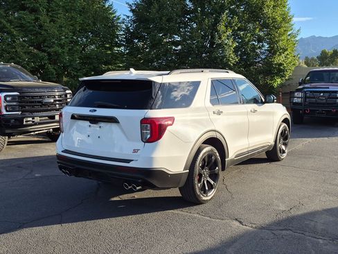 Used 2022 Ford Explorer ST w/ ST Street Pack AWD/4WD image 3
