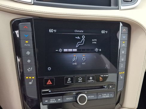 Used 2021 INFINITI QX50 Luxe w/ Cargo Package AWD/4WD image 16