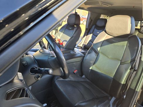 Used 2019 Cadillac Escalade Luxury image 21