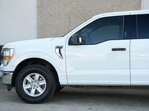 Used 2021 Ford F150 XLT w/ Equipment Group 301A Mid image 6