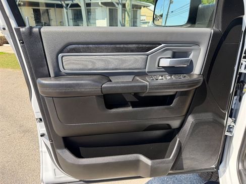 Used 2019 RAM 2500 Big Horn AWD/4WD image 15