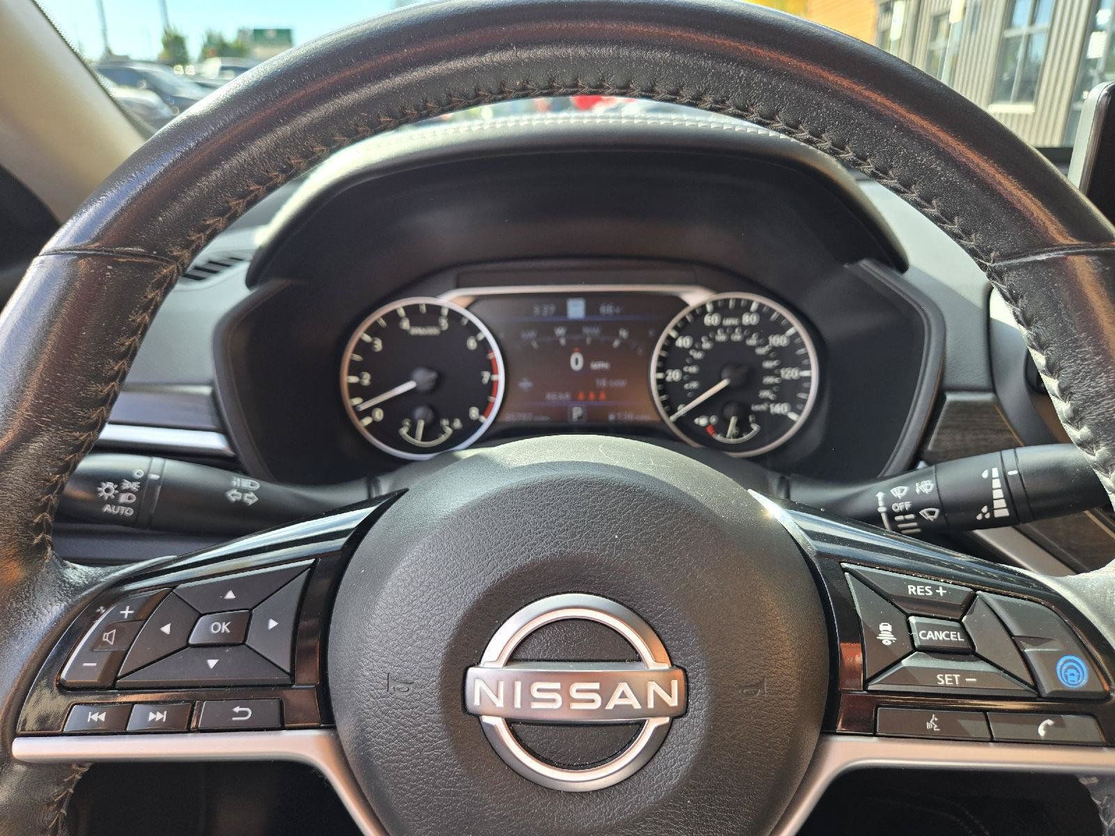 Used 2023 Nissan Altima 2.5 SV w/ SV Premium Package AWD/4WD image 18