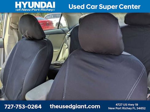 Used 2011 Toyota Corolla LE FWD image 3