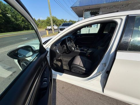 Used 2019 Honda Accord Sport image 15