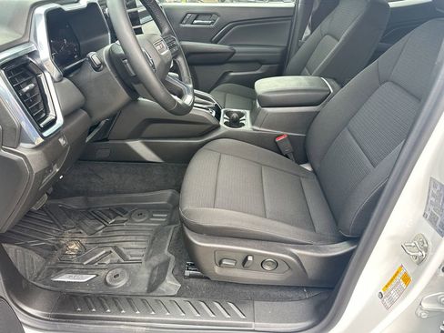 Certified 2026 GMC Canyon Elevation w/ Convenience Package RWD image 9