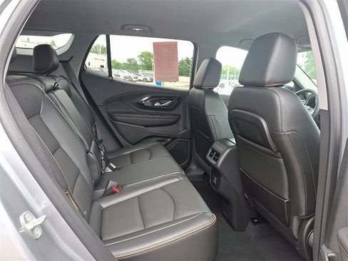 Certified 2023 GMC Terrain AT4 image 29
