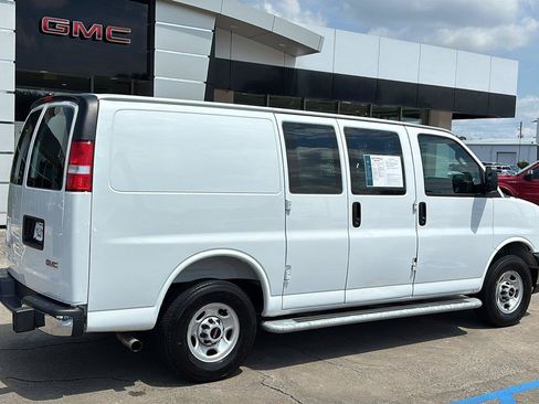Used 2025 GMC Savana 2500 w/ Driver Convenience Package RWD image 7