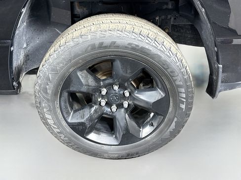 Used 2019 RAM 1500 Big Horn image 37