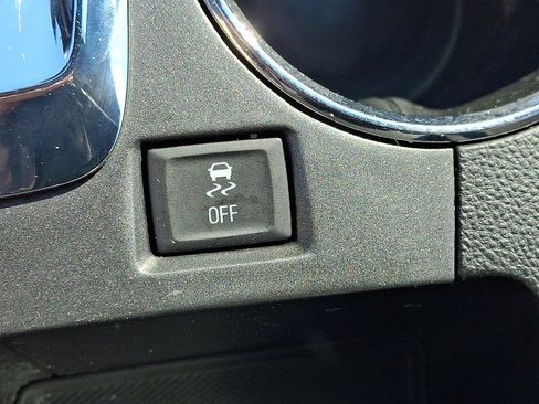 Used 2015 Chevrolet Equinox LT image 24