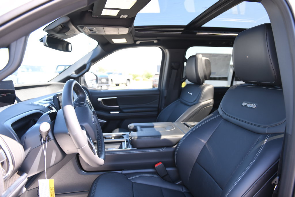 New 2027 Ford Expedition Max Platinum w/ Stealth Appearance Package RWD image 18