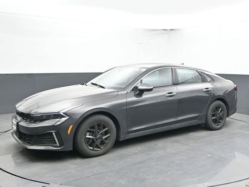 Used 2025 Kia K5 LXS FWD image 6