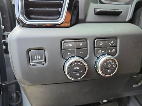 New 2026 GMC Sierra 2500 Denali Ultimate w/ Max Trailering Package image 26