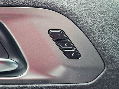 New 2026 Chrysler Pacifica Select FWD image 10