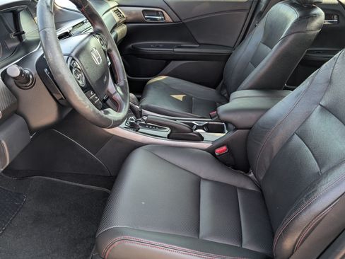 Used 2017 Honda Accord Sport Special Edition image 13