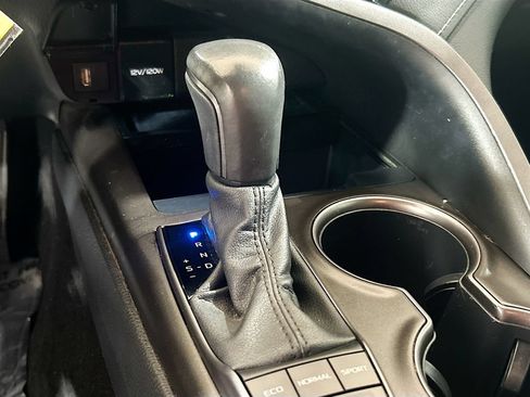 Used 2024 Toyota Camry SE FWD image 14
