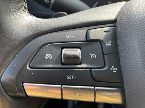 Used 2020 Cadillac XT4 Luxury AWD/4WD image 12