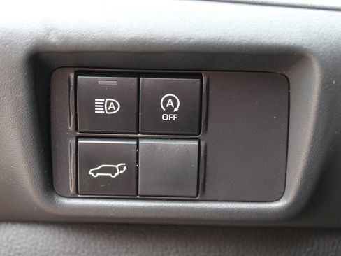 Used 2023 Toyota Highlander XSE FWD image 36