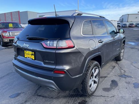Used 2019 Jeep Cherokee Limited image 8