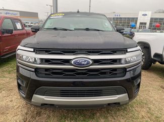 Used 2023 Ford Expedition XLT video 2