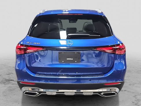 New 2026 Mercedes-Benz GLC 300 image 4