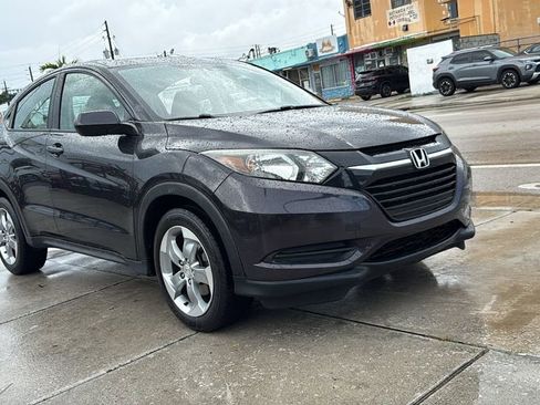 Used 2018 Honda HR-V LX image 16