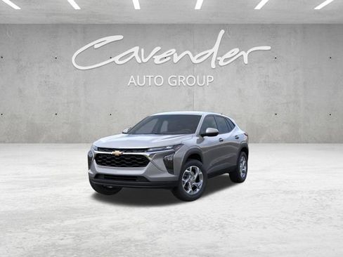New 2026 Chevrolet Trax LS w/ LS Convenience Package FWD image 8