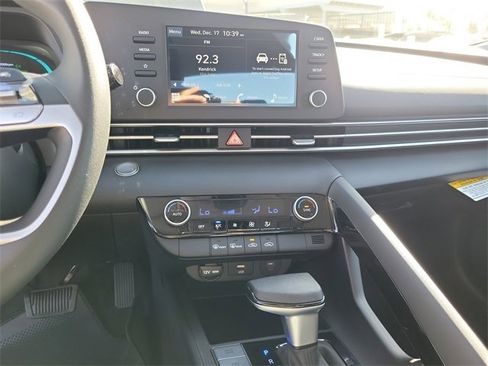New 2026 Hyundai Elantra Blue image 13