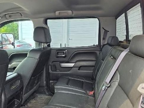 Used 2017 Chevrolet Silverado 2500 LTZ w/ Vortec Plus Package AWD/4WD image 5