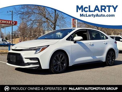 Used 2024 Toyota Corolla XSE image 1