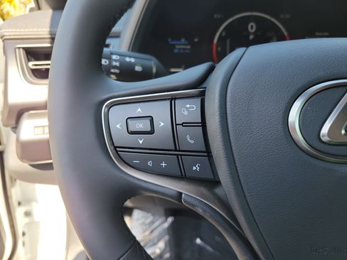 Used 2025 Lexus UX 300h FWD w/ Cold Area Package image 29