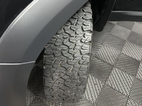 Used 2020 Jeep Cherokee Trailhawk w/ Comfort/Convenience Group image 39