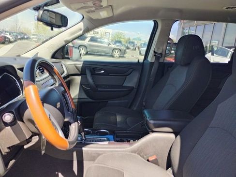 Used 2017 Chevrolet Traverse LT AWD/4WD image 15