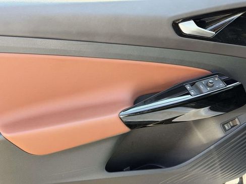 Used 2022 Volkswagen ID.4 Pro S image 13