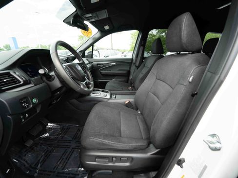 Used 2022 Honda Pilot Sport image 9