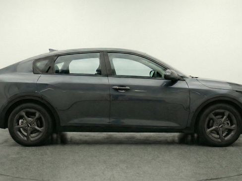 Used 2025 Kia K4 LXS image 11