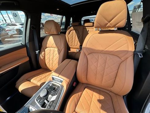 New 2026 BMW X7 xDrive40i w/ M Sport Package AWD/4WD image 27