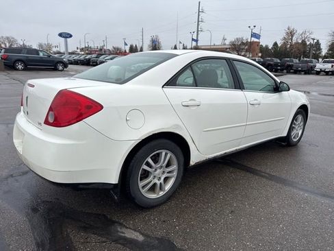 Used 2005 Pontiac G6 Sedan w/ Premium Value Package image 11