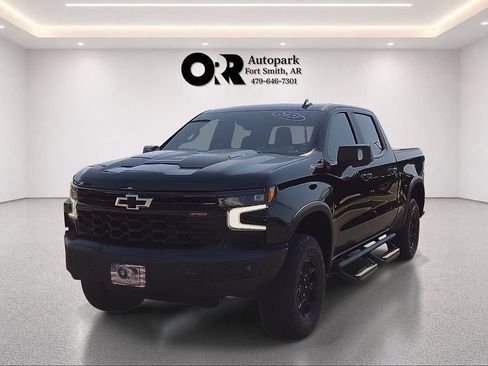 Used 2024 Chevrolet Silverado 1500 ZR2 w/ ZR2 Bison Edition AWD/4WD image 2