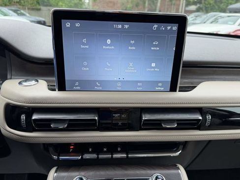 Used 2023 Lincoln Aviator Reserve w/ Equipment Group 201A AWD/4WD image 23