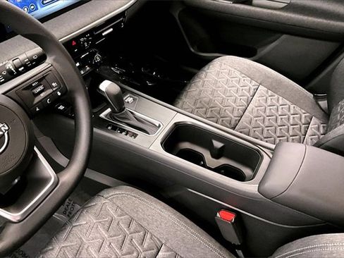 New 2026 Nissan Kicks SV image 8