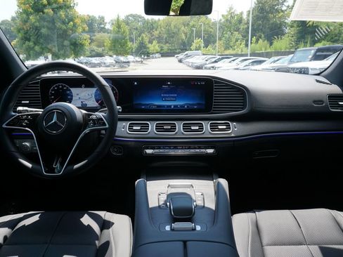 Certified 2025 Mercedes-Benz GLE 580 4MATIC image 29