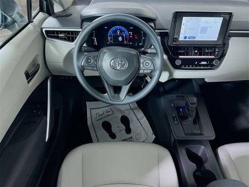 New 2026 Toyota Corolla Cross L image 18