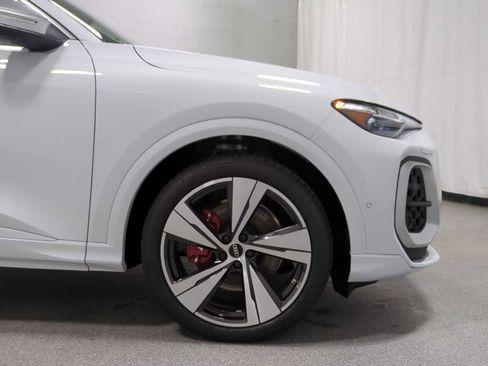 New 2025 Audi SQ5 Premium Plus image 11
